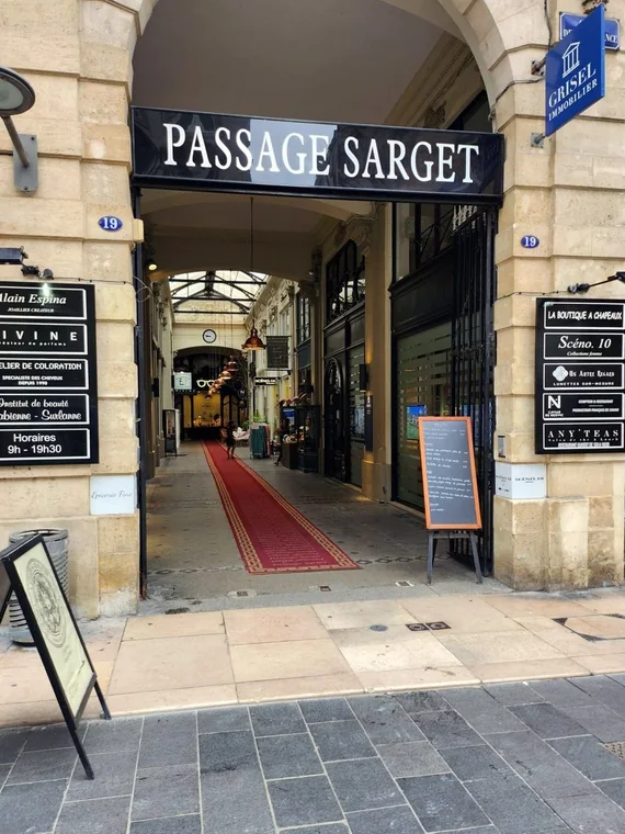 Entrée du Passage Sarget à Bordeaux